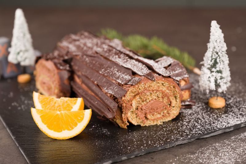 Bûche de Noël – Weihnachtliche Biskuitrolle